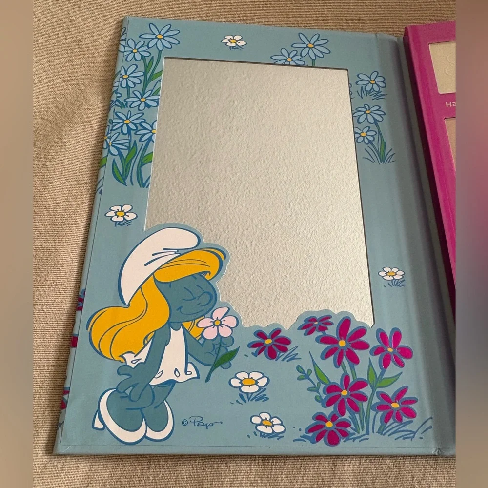 Taste Beauty x The Smurfs Eyeshadow Palette
